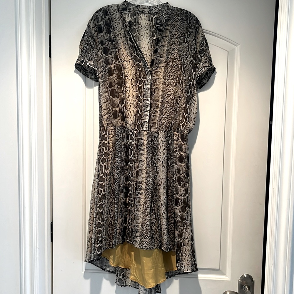 Black Halo snake print chiffon dress fully lined sample size 4. Barely worn!